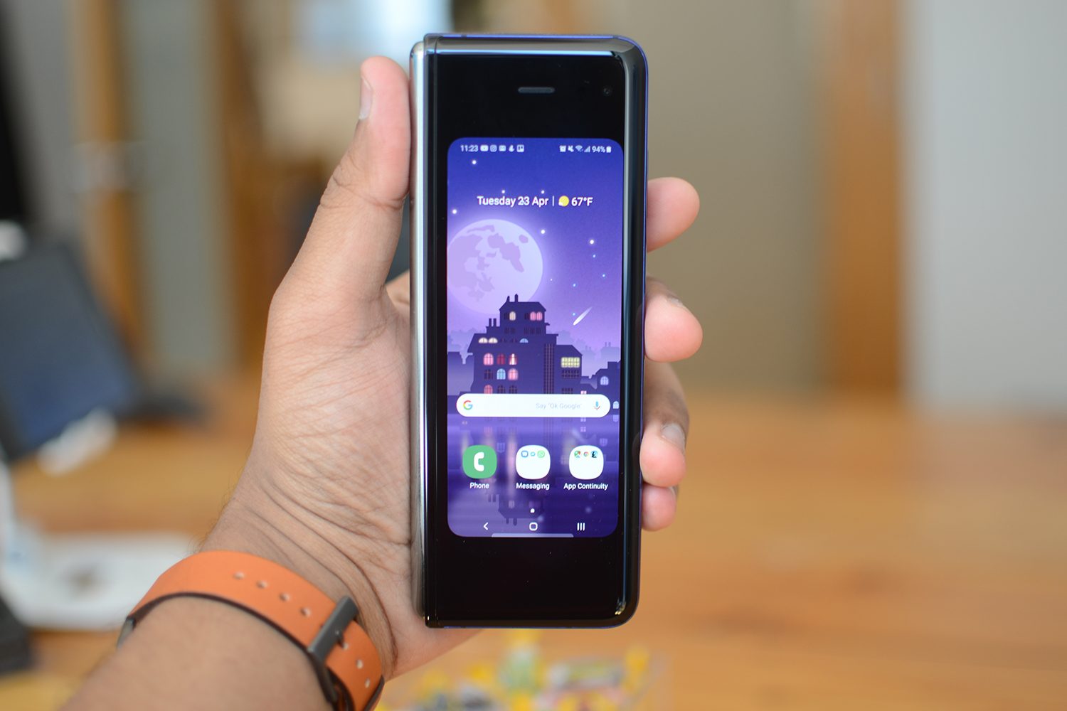 revision samsung galaxy fold review 19