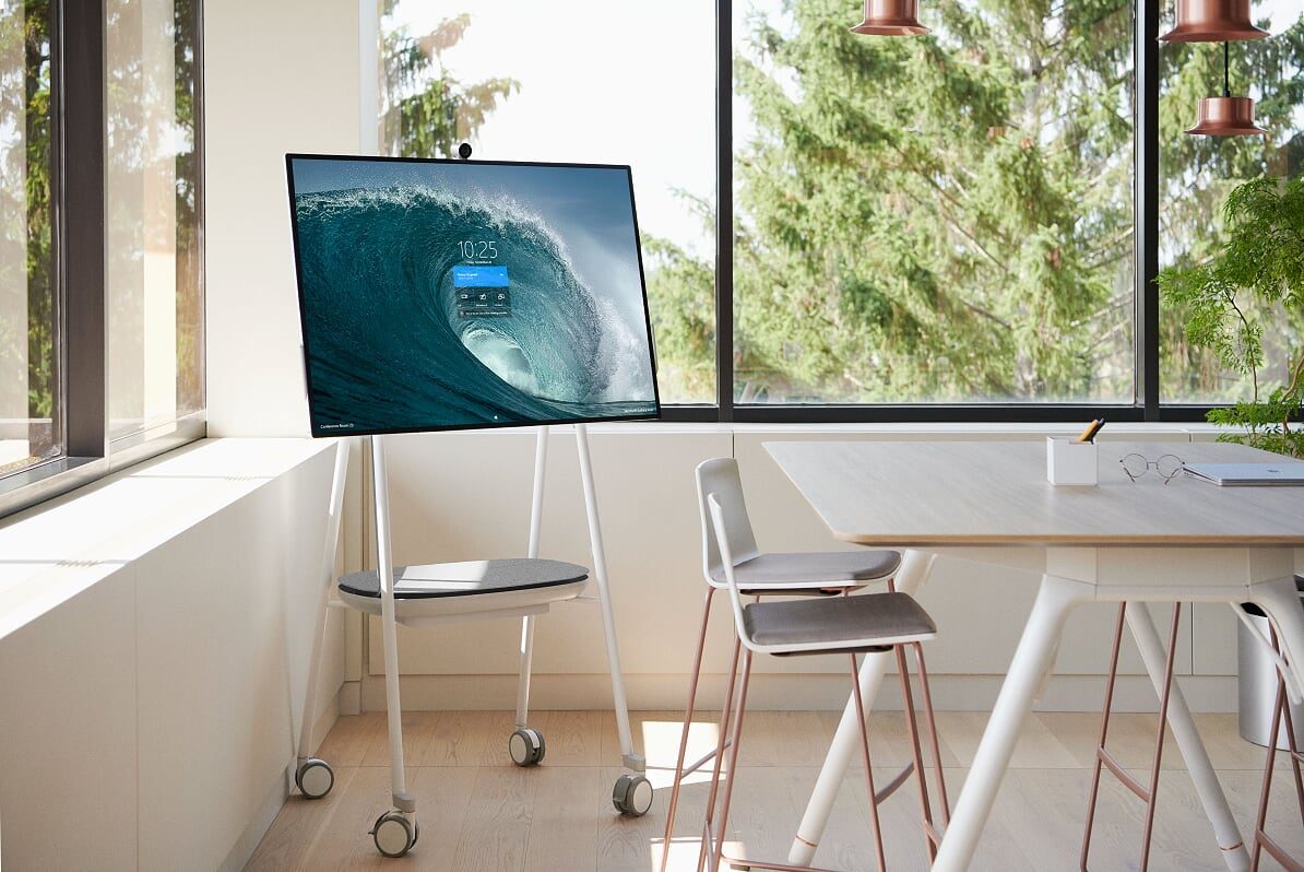 microsoft surface hub 2s  context 5