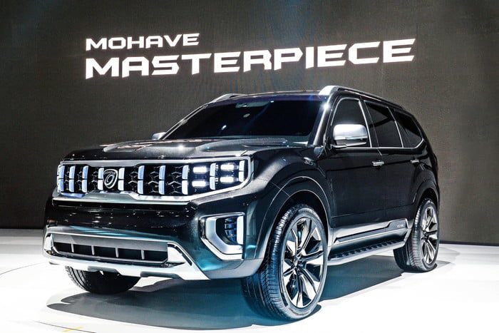 suv kia mohave masterpiece prototipo world premiere for rugged concept 700x467 c