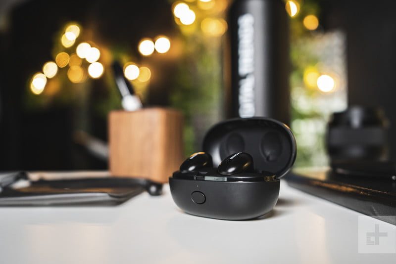 revision 1more stylish 1moore review 8070 800x534 c