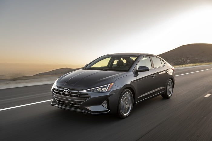 hyundai elantra 2020 precio especificaciones 2019 1 700x467 c
