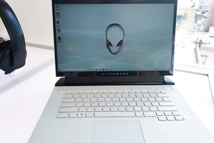 Alienware 15