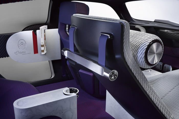 citroen centenario auto futurista base de donnee astuce productions 26 700x467 c