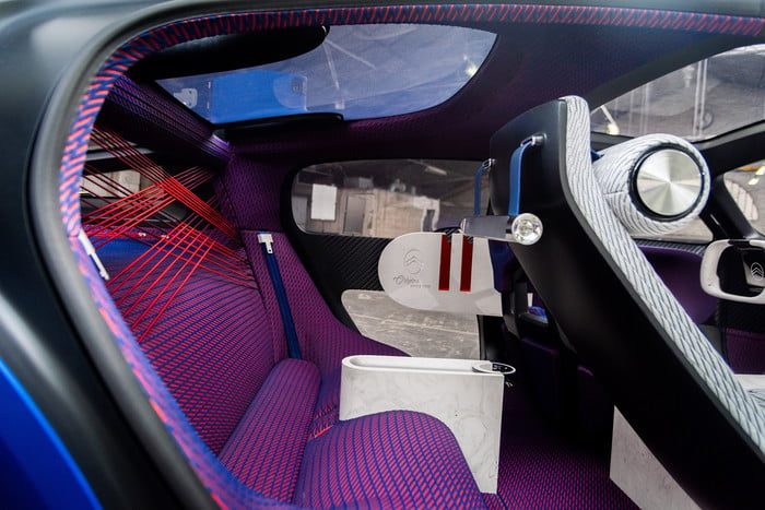 citroen centenario auto futurista 19 concept 15 700x467 c