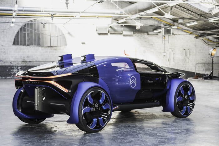 citroen centenario auto futurista 19 concept 7 700x467 c