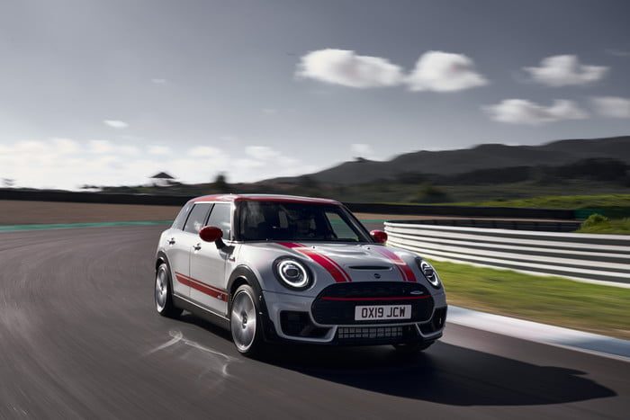 mini clubman countryman john cooper works jcw 515 1 700x467 c