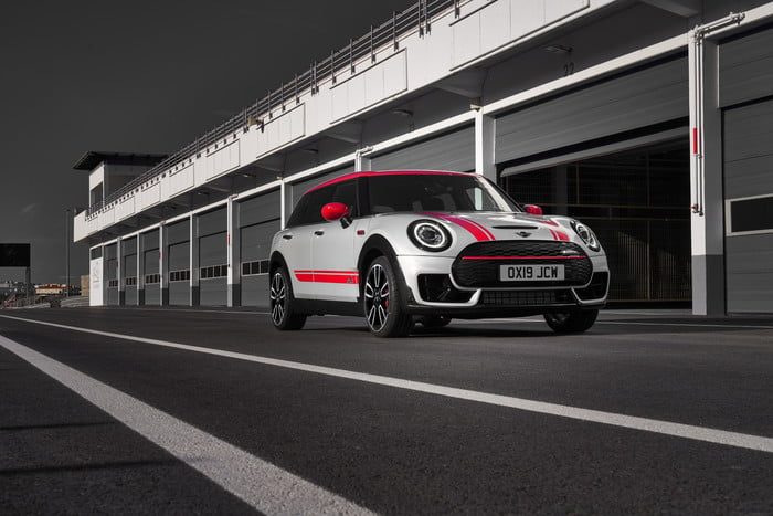 mini clubman countryman john cooper works jcw 515 2 700x467 c
