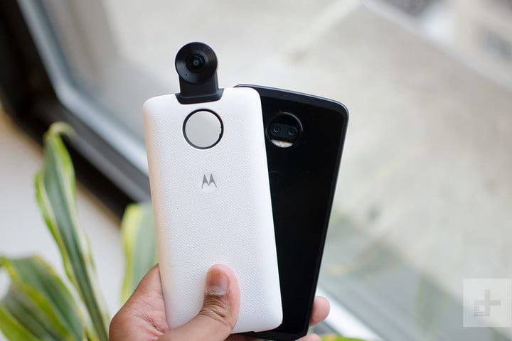 Los Moto Mods son una diferencia clave entre Moto Z4 vs. Google Pixel 3a XL.