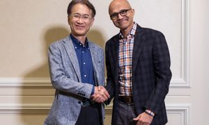 convenio sony microsoft juegos nube ms exec nadella  ceo kenichiro yoshida
