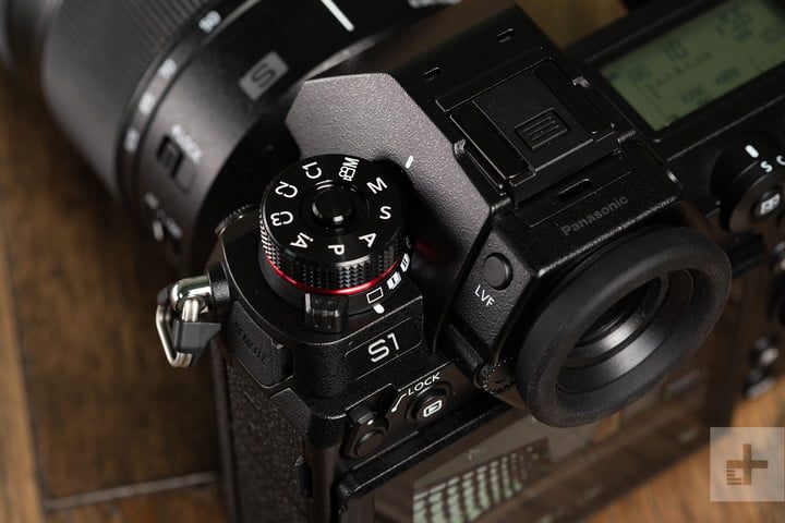 panasonic lumix s1 vs canon eos r review 5 720x720