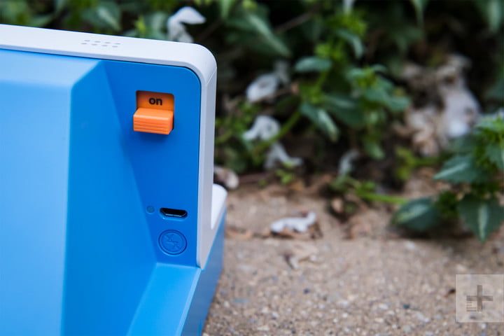 revision polaroid onestep 2 onesteup 7 800x534 c