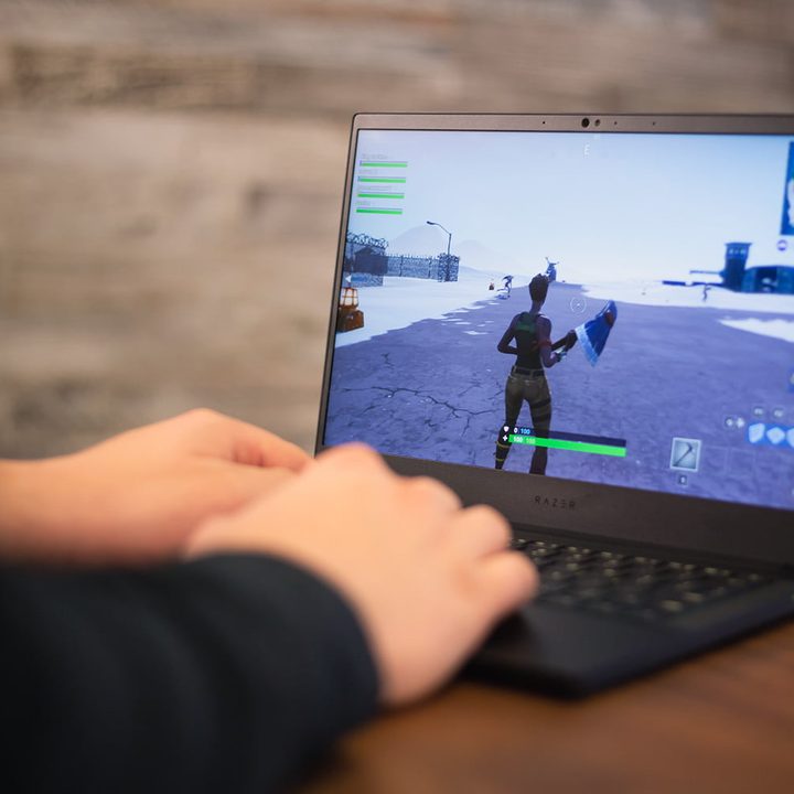 El precio fue clave para dirimir la disputa entre la MacBook Pro vs. Razer Blade Stealth