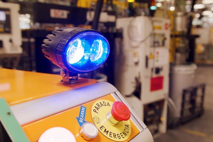 ford robot autonomo survival self driving makes life easier for employees 6 700x467 c