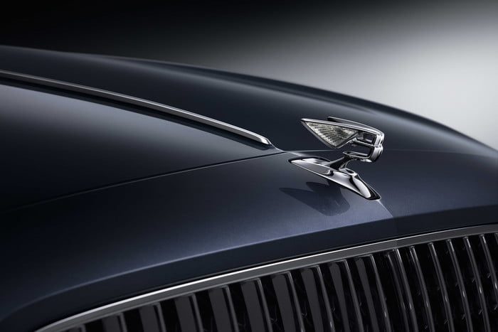bentley flying spur 2020 10 700x467 c