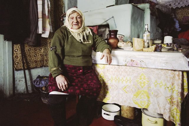Mujer que vive cerca de Chernobyl