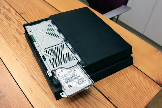 Interior de Play Station 4