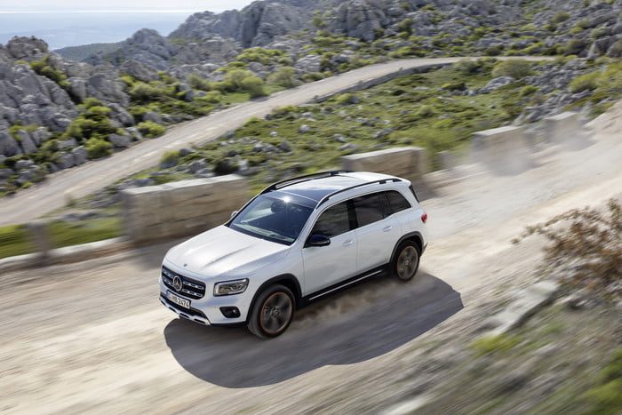 mercedes benz glb 2020 x247 2019 3 700x467 c
