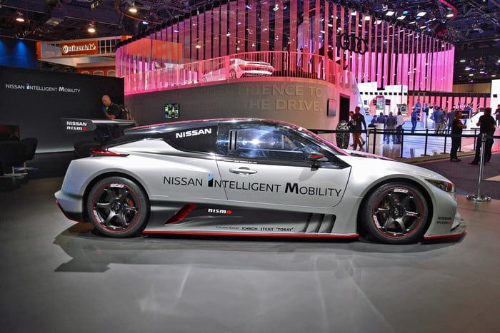 nissan leaf electrico rendimiento gt r rg ces concept 3 700x467 c