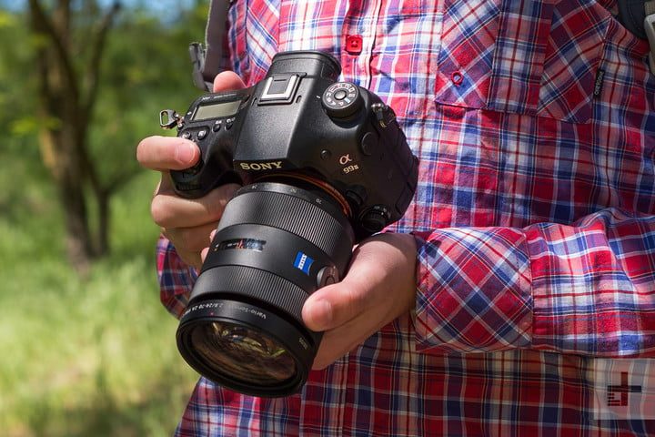 camara canon vs sony a99 mark ii review lifestyle 2 720x720