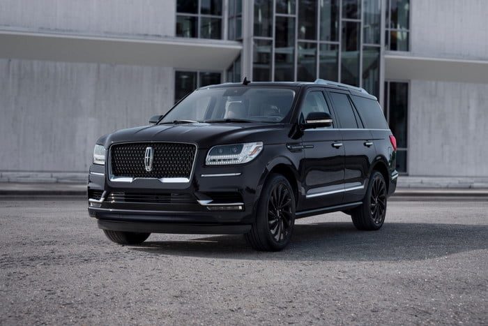 lincoln navigator 2020 black c4 700x467 c