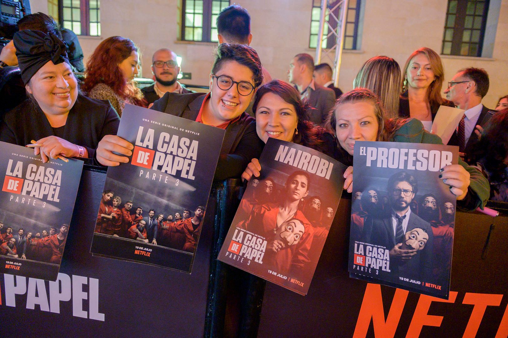 tercera temporada la casa de papel netflix part 3 premiere bogota  colombia