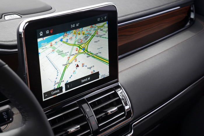 lincoln navigator 2020 dsc0172 c1 700x467 c