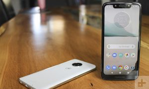 Moto E6 vs. Moto G7 Play