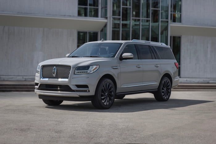 lincoln navigator 2020 pearl c1 700x467 c