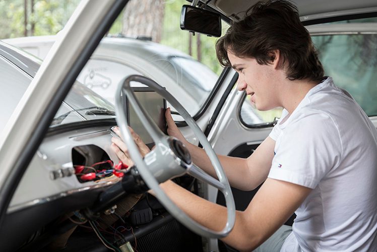 proyecto seat 600 electrico singlephoto 0 resizeviewport 1200 filereferenceoriginal  2