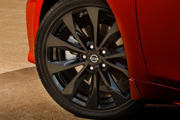 nissan maxima 2020 22 source 600x400 c