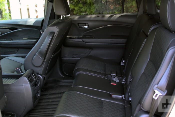 honda passport adventure lifestyle project review interrior 700x467 c