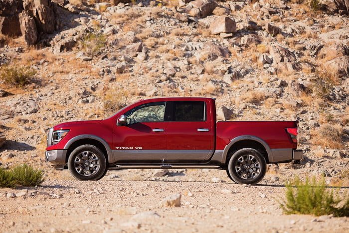 nissan titan 2020 platinum reserve 2 700x467 c