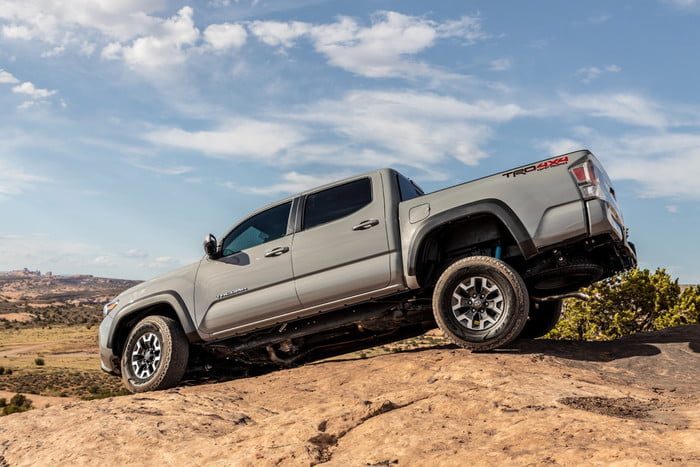 toyota tacoma 2020 salon chicago 20 trd off road cement 7 700x467 c