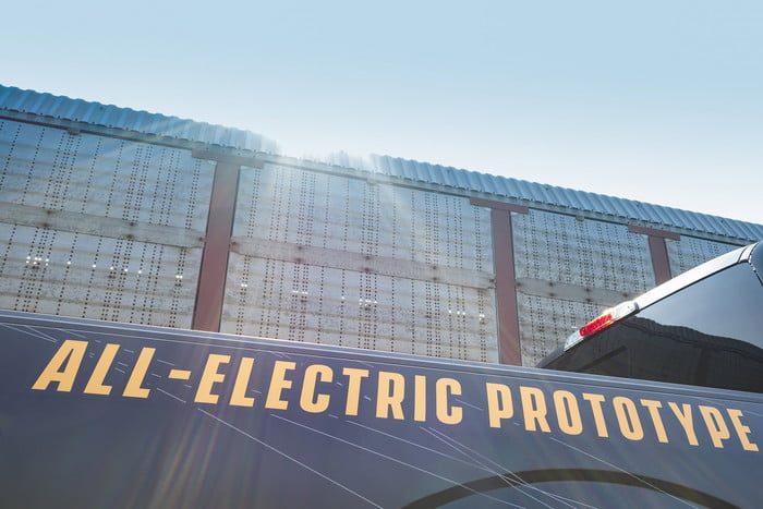 prototipo camioneta electrica ford remolque all electric f 150 prototype 5 700x467 c