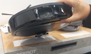 robot ecovacs con inteligencia artificial