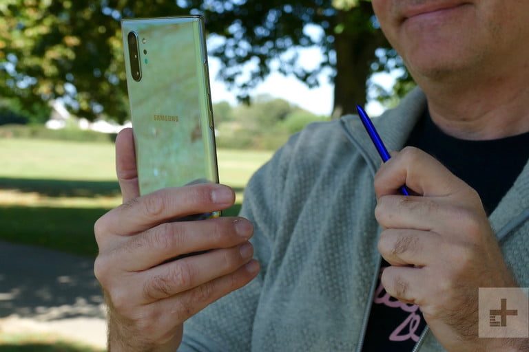 El S Pen potencia al máximo las capacidades de la cámara del Galaxy Note 10 Plus.