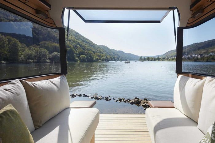 mercedes benz sprinter visionventure hymer vision venture concept 7 700x467 c