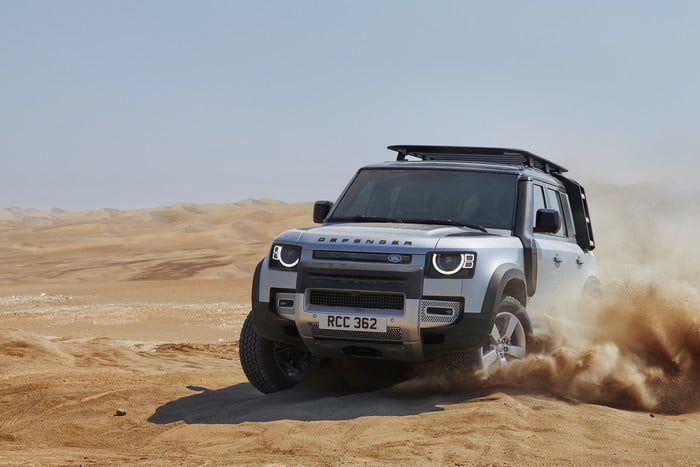 land rover defender diseno lr def 20my 110 dynamic 100919 12 700x467 c