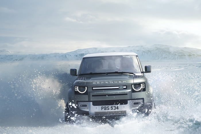 land rover defender diseno lr def 20my 90 dynamic 100919 01 700x467 c