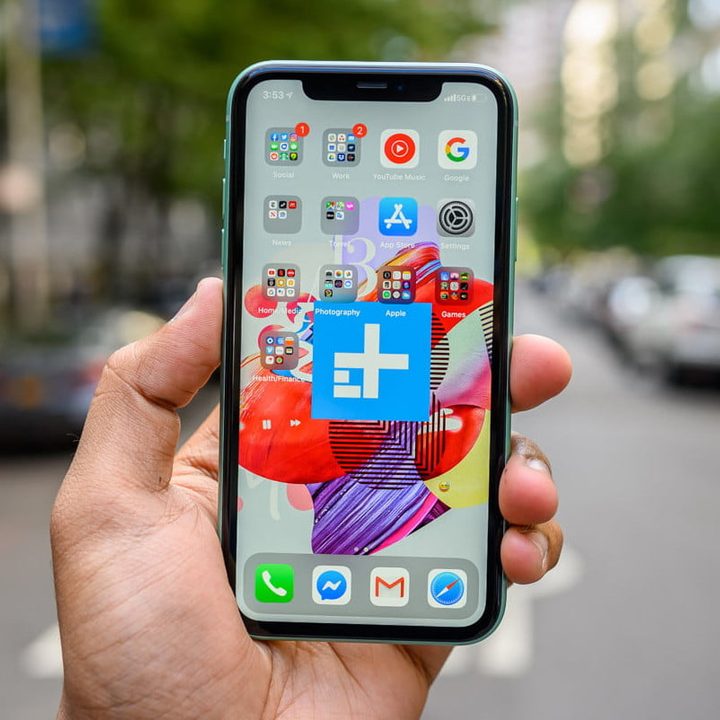 OnePlus 7T vs. iPhone 11