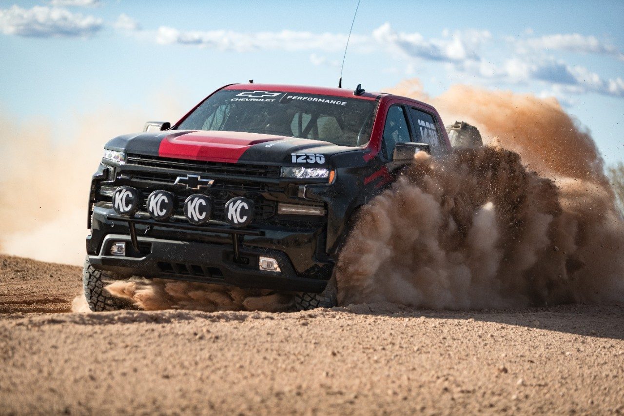 chevrolet colorado 2021 the silverado race truck debuted october 10th at laughlin de
