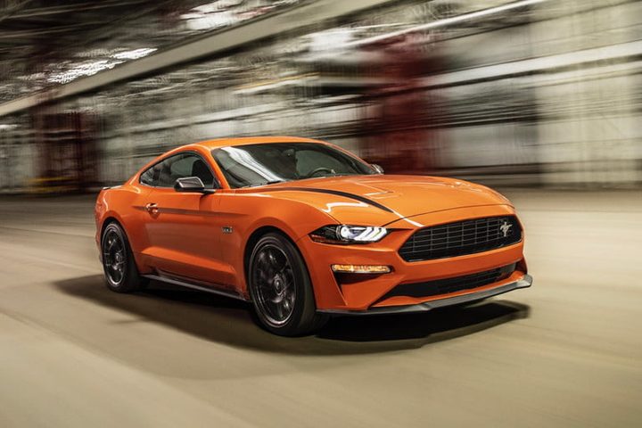 Ford Mustang Cafe preparado para el Duelo de Muscle Cars: Chevrolet vs. Ford. Camaro vs. Mustang