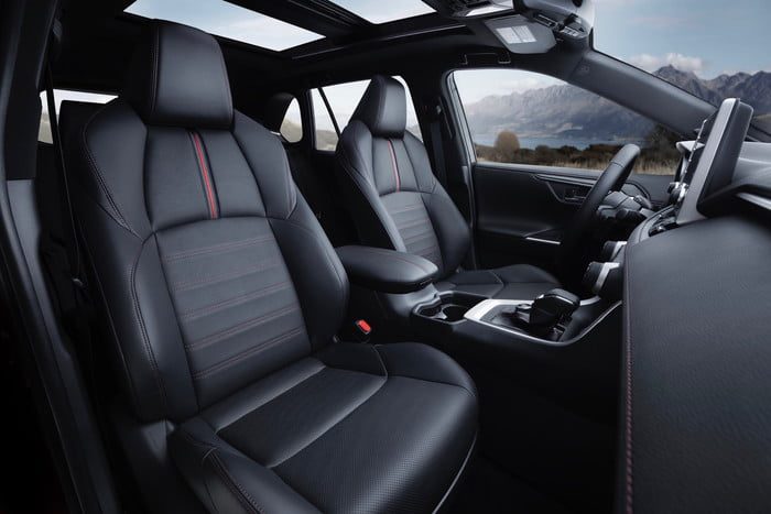 toyota rav4 prime 2021 interior 01 700x467 c