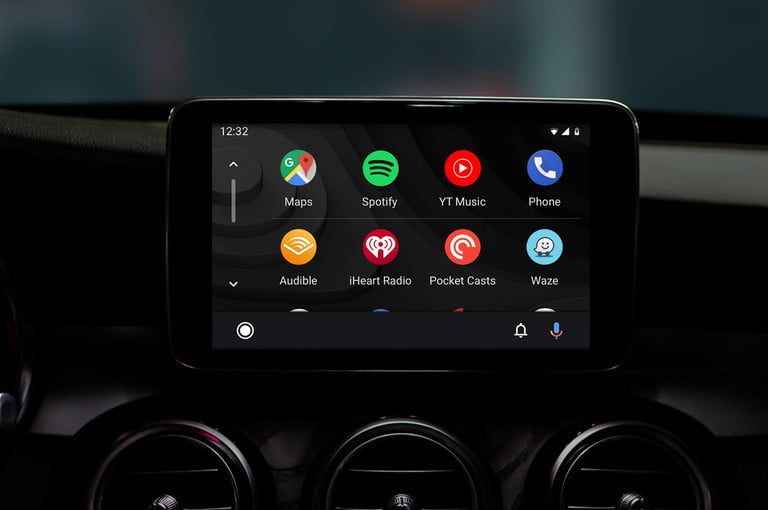 Apple CarPlay vs Android Auto