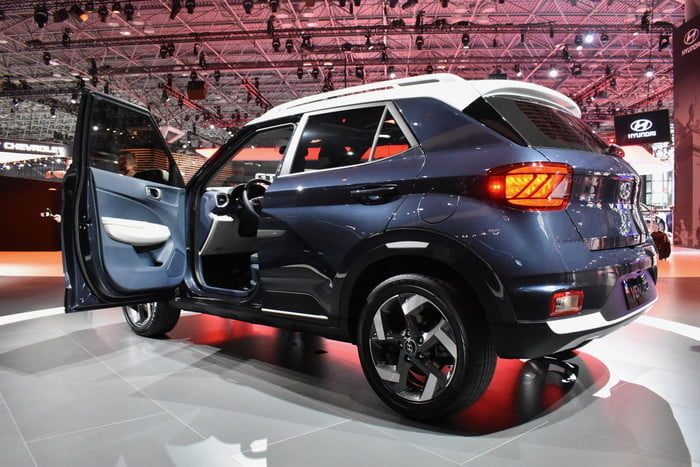 hyundai venue dsc 0023 3 700x467 c