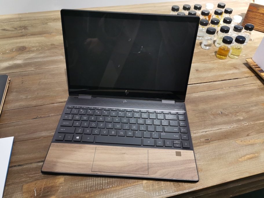 hp envy wood 2