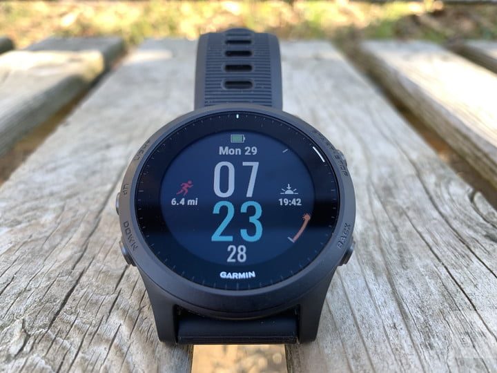 Garmin Forerunner 945 vs. 935