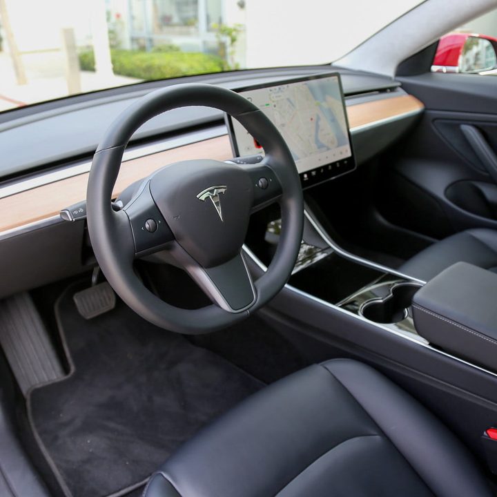 Tesla Model 3 vs. Model S