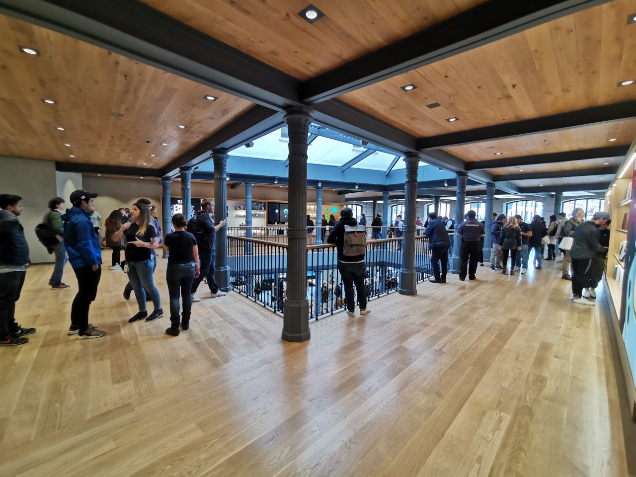 tienda apple madrid puerta del sol