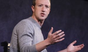 Mark Zuckerberg dando un discurso